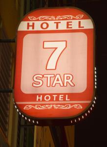 Certifikát, hodnocení, plakát nebo jiný dokument vystavený v ubytování 7 Star Hotel