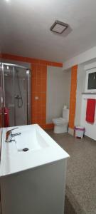 Phòng tắm tại Mira Pombeira