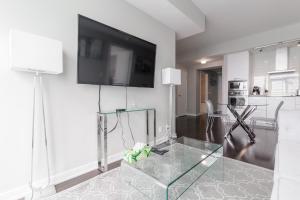 Cucina o angolo cottura di MMG Executive Suite - VIEWS FROM THE TOP