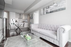 Cucina o angolo cottura di MMG Executive Suite - VIEWS FROM THE TOP