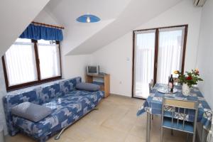Posezení v ubytování Apartments with parking spaces Tribunj, Vodice - 6223