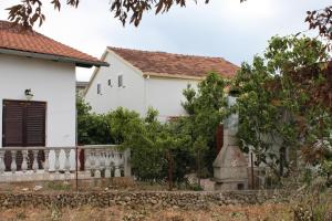 Zdjęcie z galerii obiektu Apartments with a parking space Sukosan, Zadar - 6332 w Sukošanie