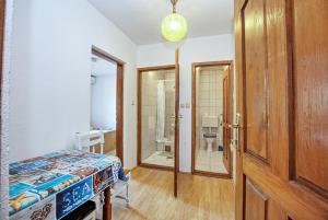 Kúpeľňa v ubytovaní Apartments and rooms with parking space Biograd na Moru, Biograd - 6219