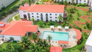 Bazén v ubytování Garden Villa Hotel nebo v jeho okolí