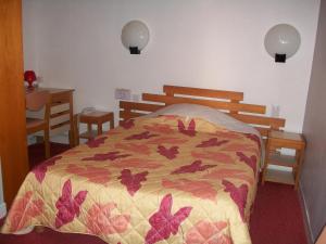 Gallery image of Hotel L'Aiglon in Limoges +28 photos