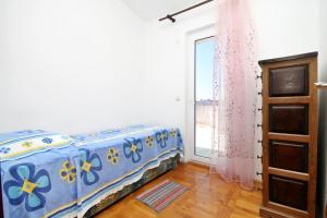 Fotografie z fotogalerie ubytování Apartments with a parking space Pirovac, Sibenik - 6276 v destinaci Pirovac