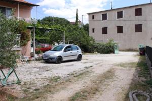 Fotografie z fotogalerie ubytování Apartments with a parking space Pirovac, Sibenik - 6278 v destinaci Pirovac