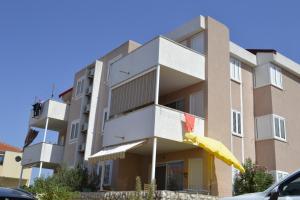 Budova, v ktorej sa apartmán nachádza