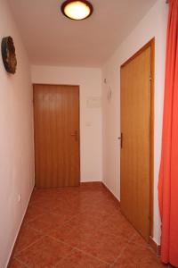 Fotografie z fotogalerie ubytování Apartments with parking spaces Kustici, Pag - 6392 v destinaci Kustići