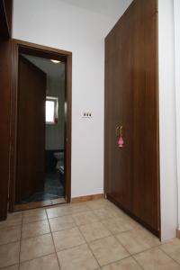 Fotografia z galérie ubytovania Apartments by the sea Metajna, Pag - 6425 v Metajni