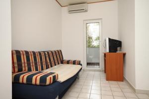 Fotografia z galérie ubytovania Apartments by the sea Metajna, Pag - 6425 v Metajni