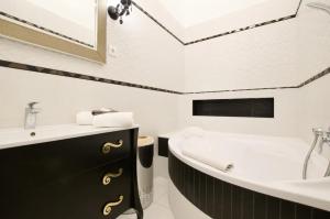 Fotografia z galérie ubytovania Premium Apartment by Hi5 - Lendvay Palace v Budapešti
