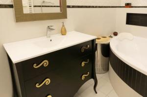 Fotografia z galérie ubytovania Premium Apartment by Hi5 - Lendvay Palace v Budapešti