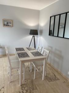 Zdjęcie z galerii obiektu Appartement La Pensée w mieście Mandelieu-la-Napoule