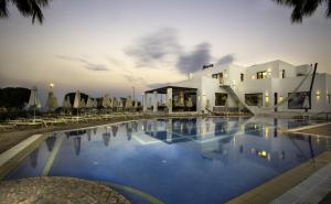 Hồ bơi trong/gần Lindos View Hotel