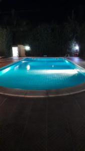 Bazén v ubytování Casa Vacanza Valemar nebo v jeho okolí