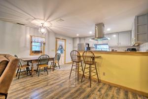 Gallery image of Updated Buckeye Lake Retreat with Game Room! in Thornville