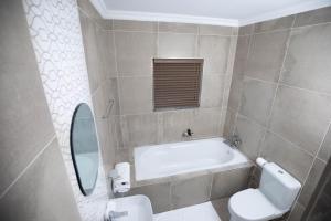Masingitana Hotel的一间浴室