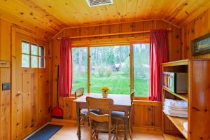 Fotografie z fotogalerie ubytování Lake Creek Lodge v destinaci Camp Sherman