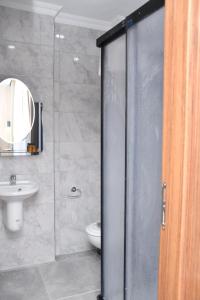 Koupelna v ubytování Hotel Arinna