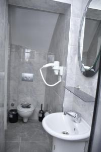 Koupelna v ubytování Hotel Arinna