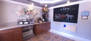 Galería fotográfica de Rodeway Inn Chico University Area en Chico 44 fotos más