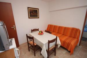 Posedenie v ubytovaní Apartments with parking space Porec - 7024