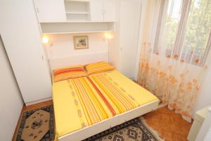 Posteľ alebo postele v izbe v ubytovaní Apartments with parking space Porec - 7024