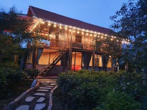 Vườn quanh Tea Garden House