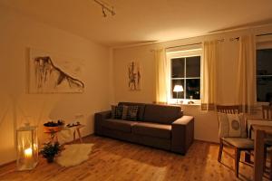 Część wypoczynkowa w obiekcie Appartement Matthias