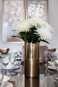 Gallery image of EDEN'S Homes & Villas - Sparkle Tower in Dubai