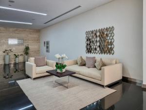 Gallery image of EDEN'S Homes & Villas - Sparkle Tower in Dubai