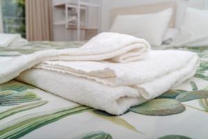 Posteľ alebo postele v izbe v ubytovaní La Moraga de Poniente Malaga Hostel