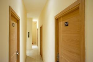 Galeriebild der Unterkunft RedDoorz Plus @ Losari Makassar in Makassar