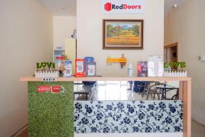 Galeriebild der Unterkunft RedDoorz Plus @ Losari Makassar in Makassar