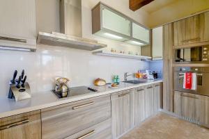 Cucina o angolo cottura di Tfiefa Holiday Home