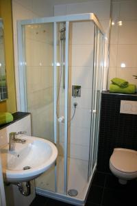 Bilik mandi di Apartment Ardi