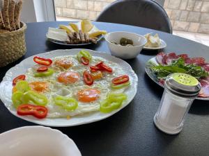 Φωτογραφία από το άλμπουμ του Aparthotel - VILLA JOVICIC στο Χέρτσεγκ Νόβι