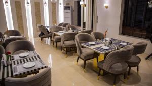 Posezení v ubytování Royal 9 hotel & Banquet