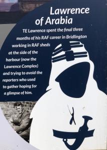 ein Zeichen für eine arabische Gesetzgebung in der Unterkunft Salt on the Harbour in Bridlington + 39 Fotos