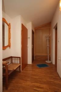 Fotografia z galérie ubytovania Family friendly apartments with a swimming pool Jadreski, Pula - 7292 v destinácii Pula