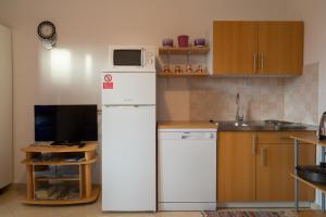 Zdjęcie z galerii obiektu Apartments with a parking space Peroj, Fazana - 7254 w mieście Vodnjan