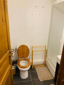 Koupelna v ubytování -30 réduction sur location skis et matériel ! Appartement 2 Alpes coeur station + 5 fotografií