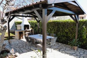 Fotografie z fotogalerie ubytování Family friendly apartments with a swimming pool Valbandon, Fazana - 7346 v destinaci Fažana + 22 fotografií
