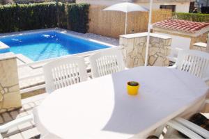 Fotografie z fotogalerie ubytování Family friendly apartments with a swimming pool Valbandon, Fazana - 7346 v destinaci Fažana