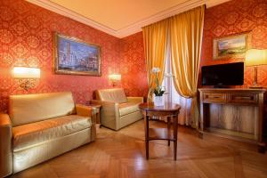 TV a/nebo společenská místnost v ubytování Hotel Santa Marina
