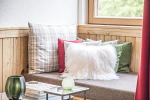 Гостиная зона в Kitzhof Mountain Design Resort
