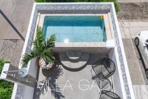 Piscine de l'établissement VILLA GADI - Roof Garden - Pizza Oven - Tiny Pool ou située à proximité