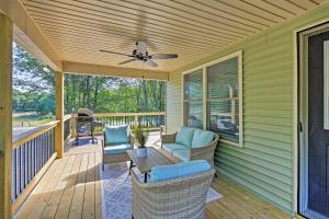 Balcone o terrazza di Family Home in Albrightsville with Furnished Deck