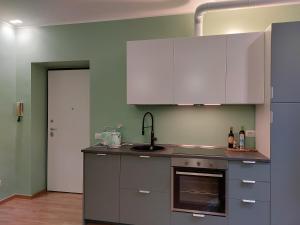 A kitchen or kitchenette at 2 Via Fabio Mangone